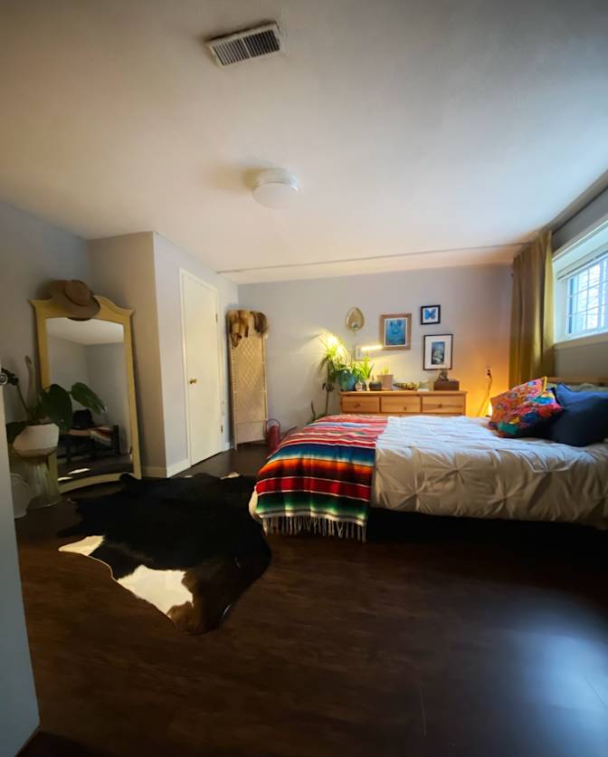 Susan Tse's room