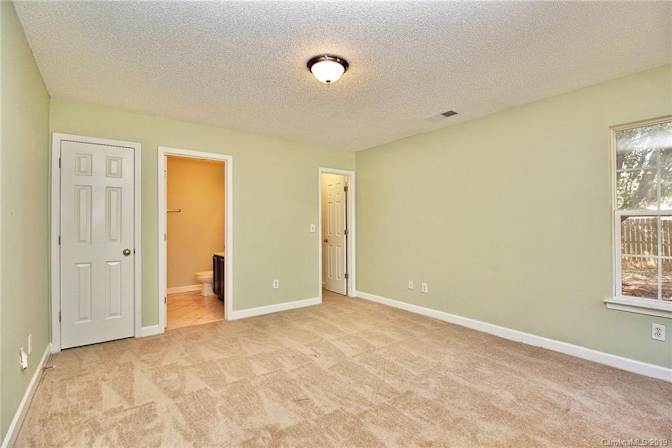 Alcove Rooms's room