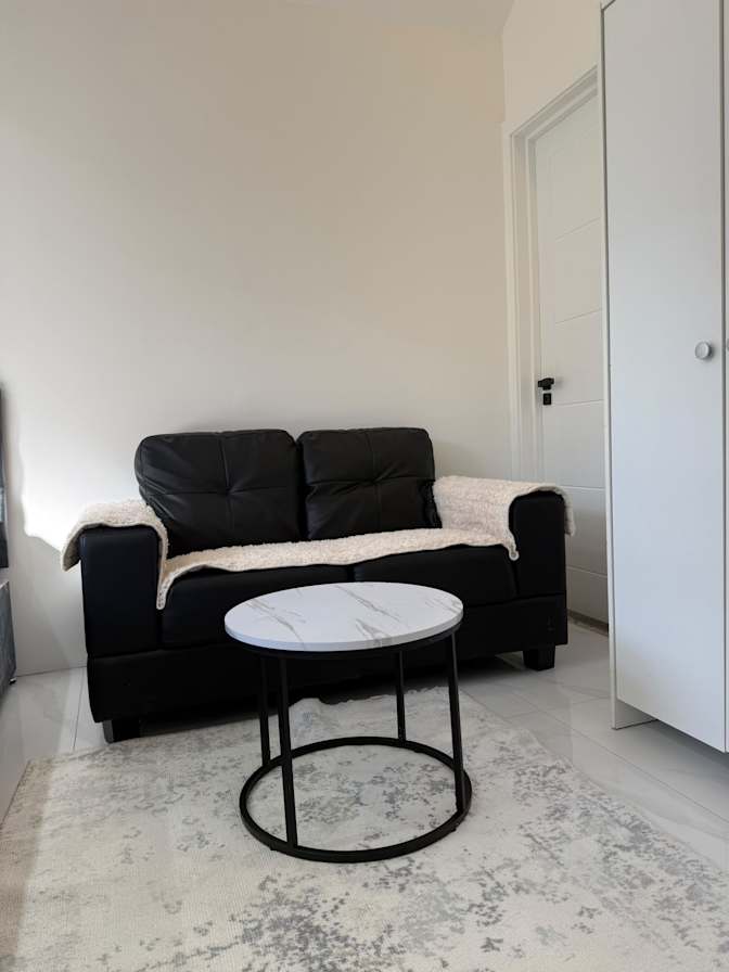Aldi's room