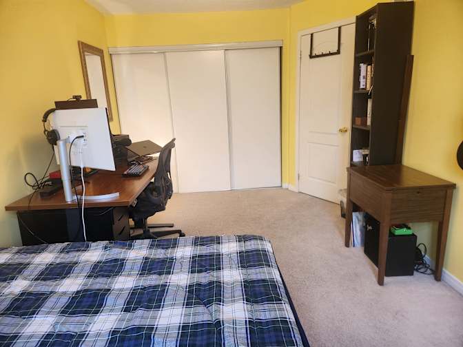 Nnamdi's room