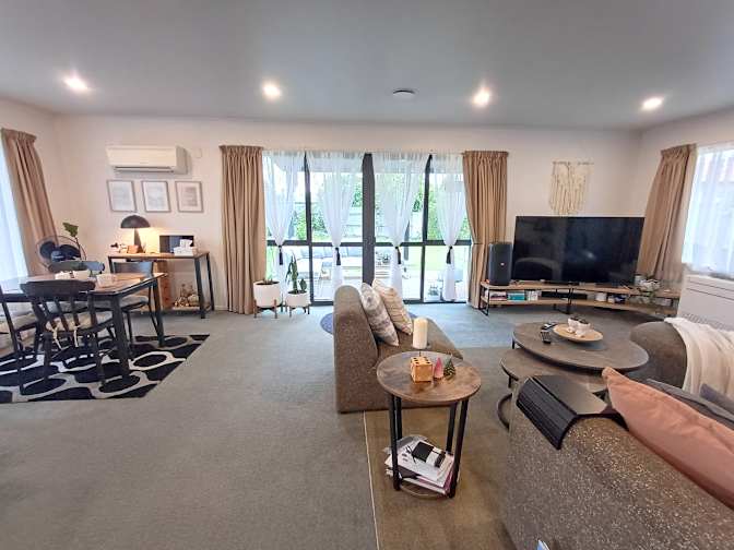 Jon's room