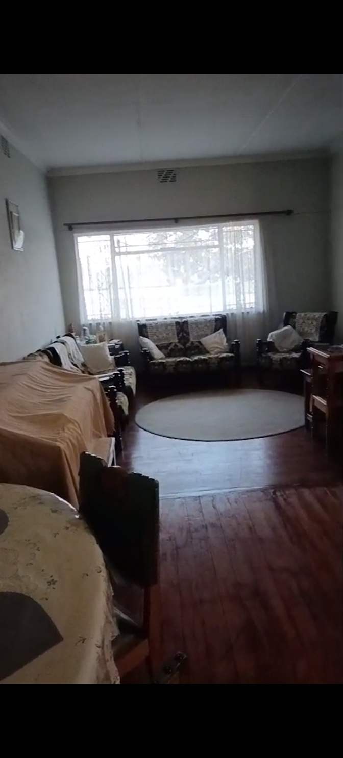 Mariette's room
