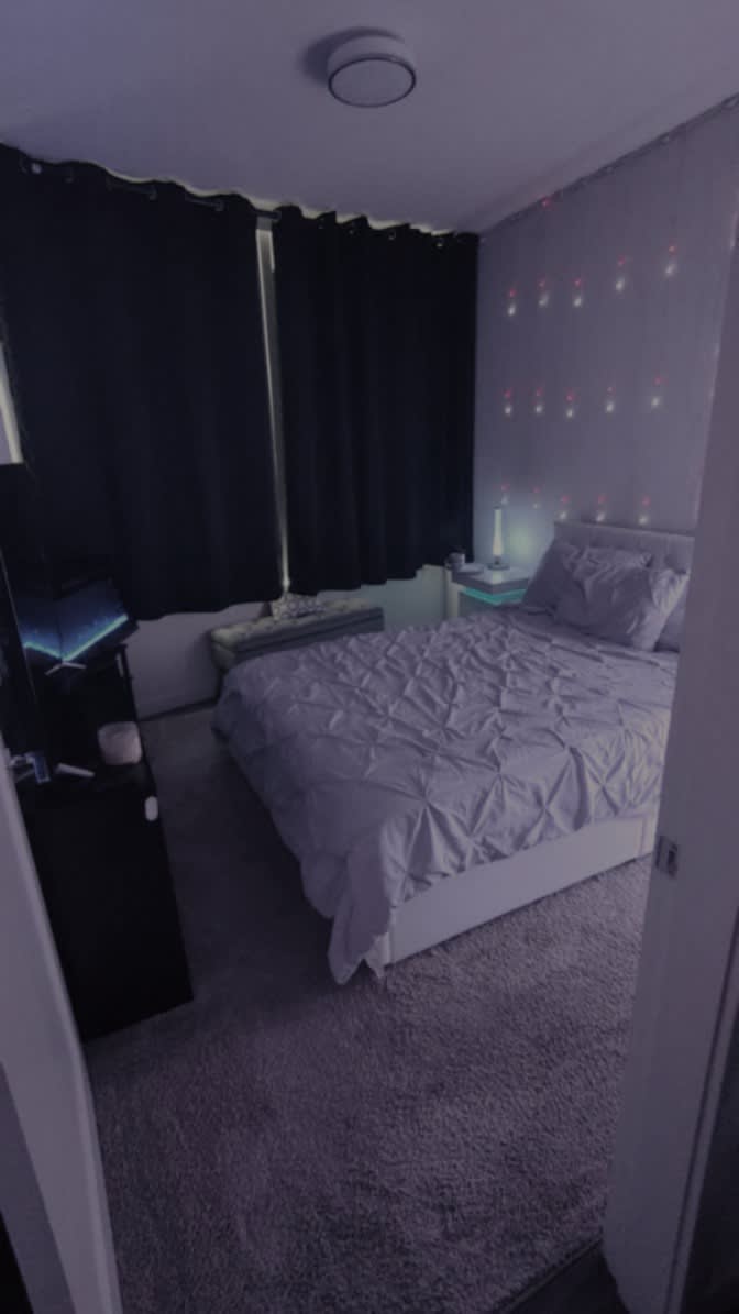 J.'s room