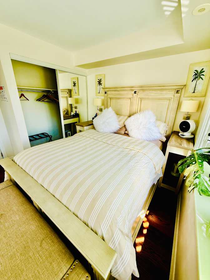Stephen's room