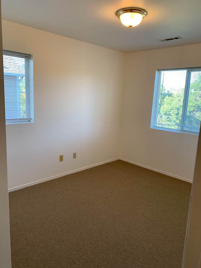 Keely's room