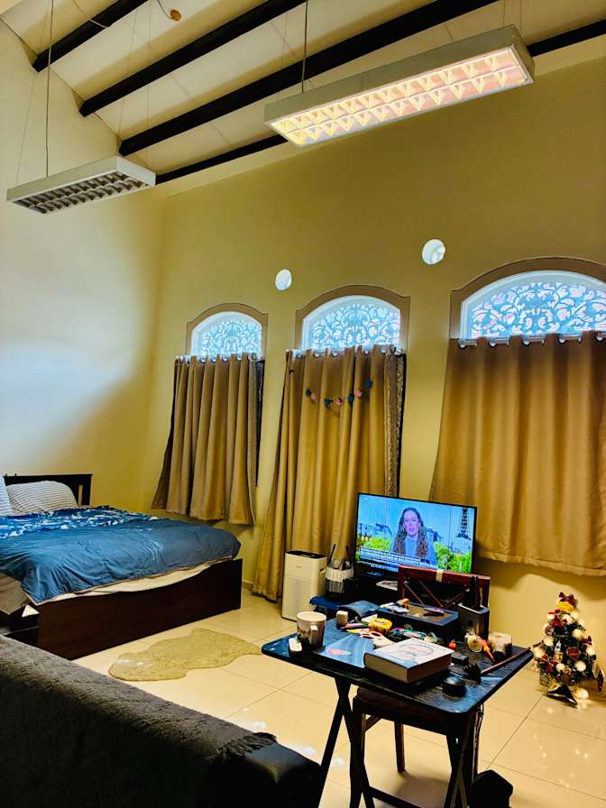 Daphne Huang's room