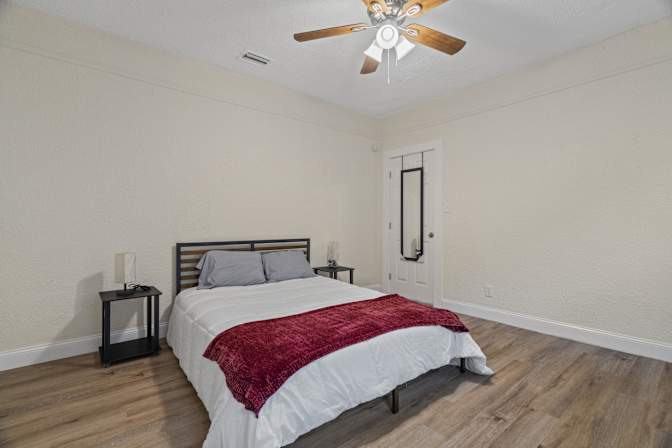 PadSplit's room