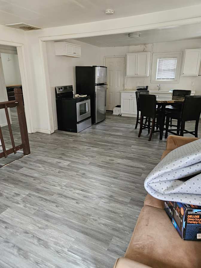 Alcove Rooms's room