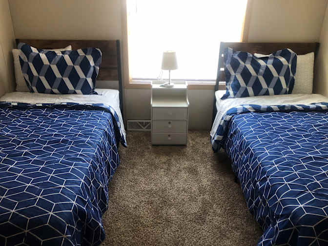 NOAHS's room