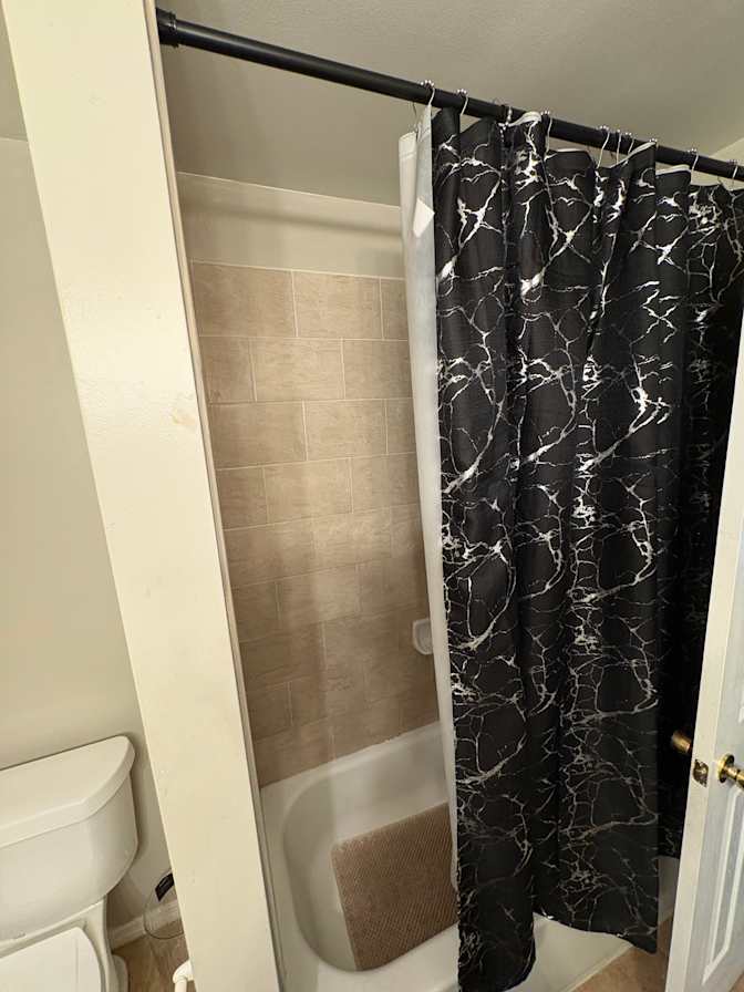 Tamar's room