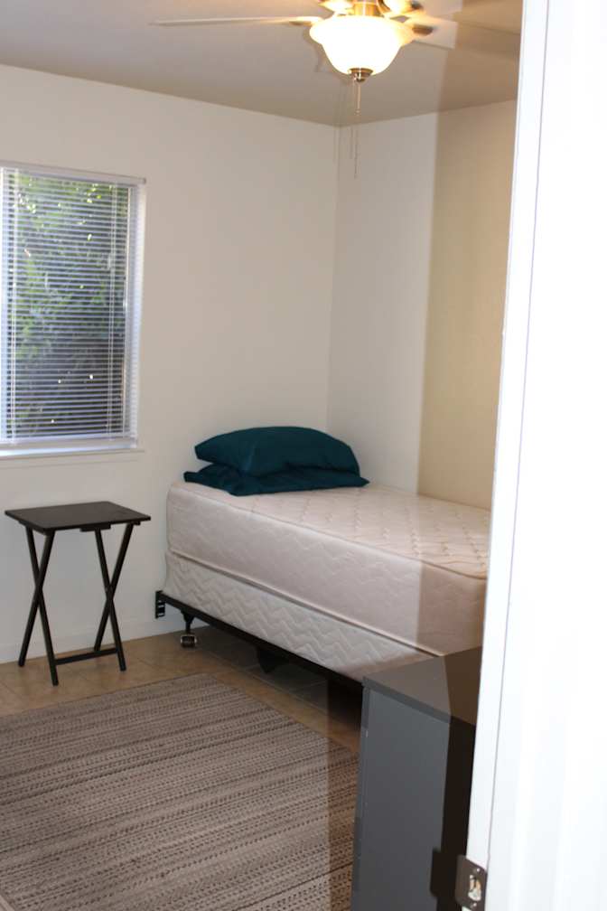 Thomas's room