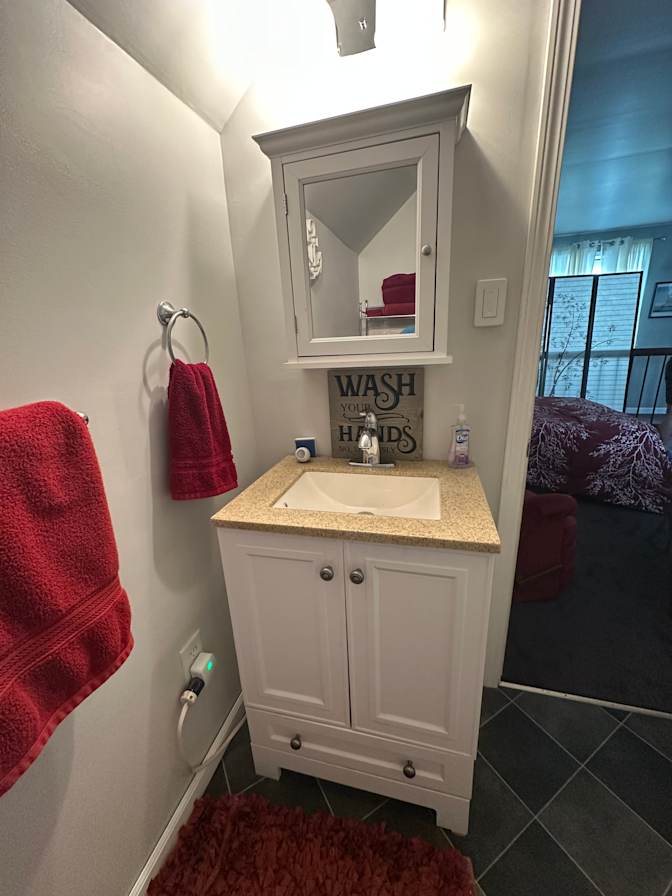 Sawicki Jeanette's room