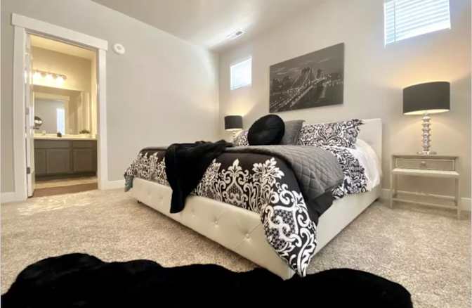 Jenny's room