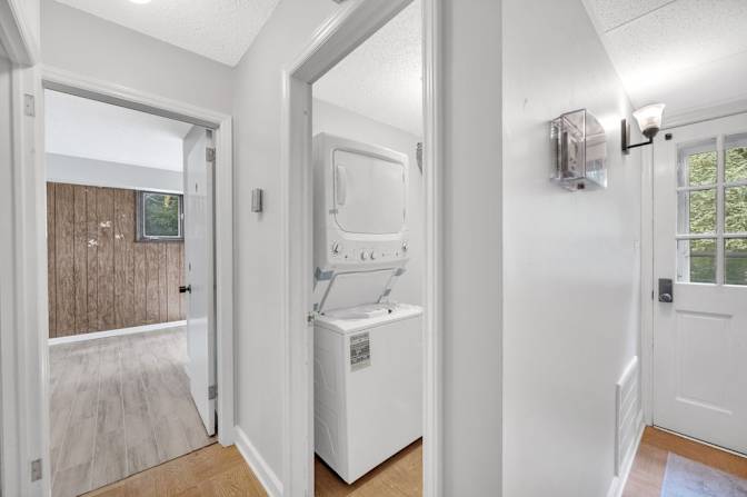 lifedoorrentals's room