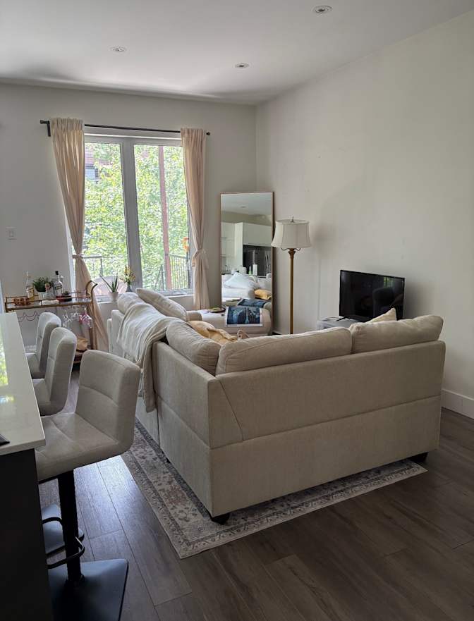 Sierra Maclennan's room