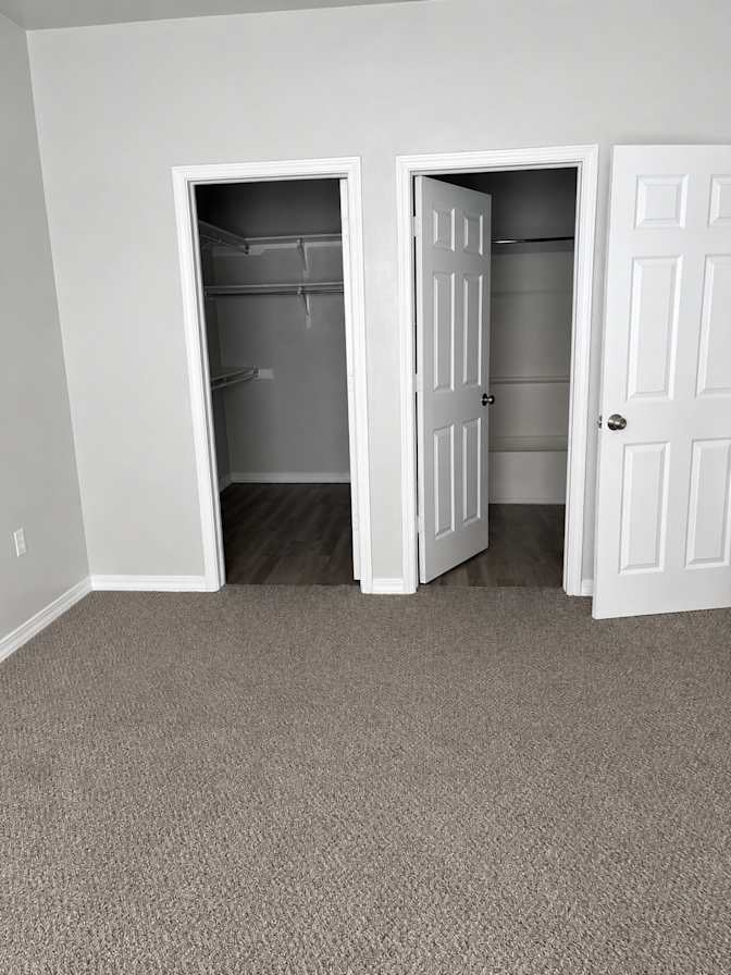 Erick Cervantes's room