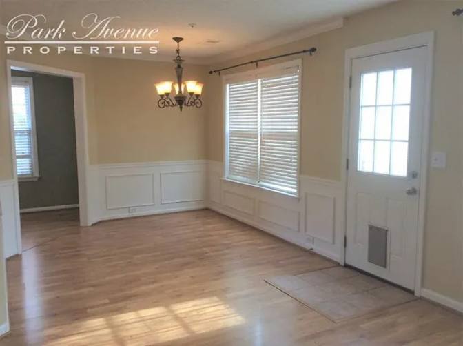 Alcove Rooms's room