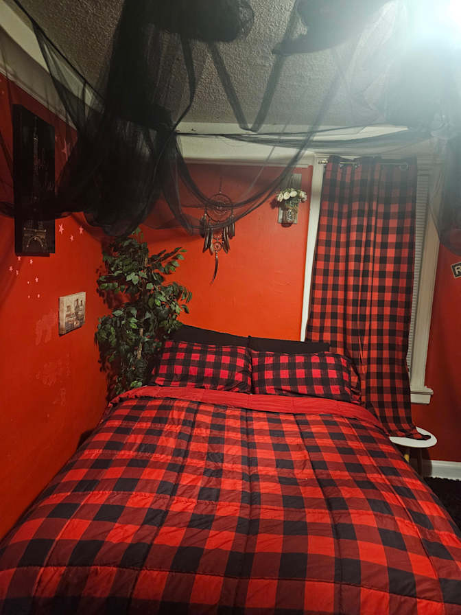 Ms Nicky's room