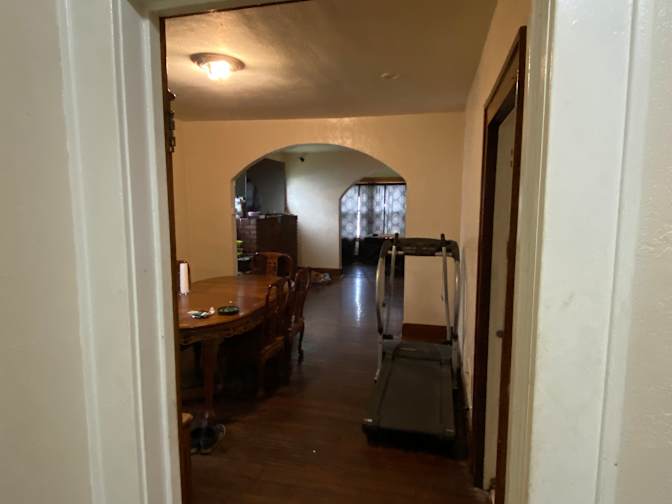 Stephen Wapniewski's room