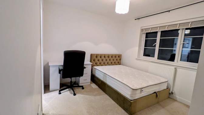Shazmin Imtiaz Ali's room