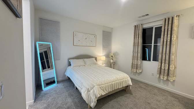 Ali's room