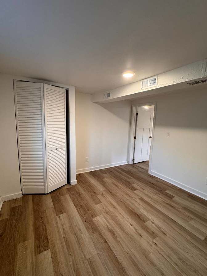 Denis's room