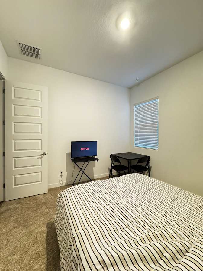Ayush Pal's room