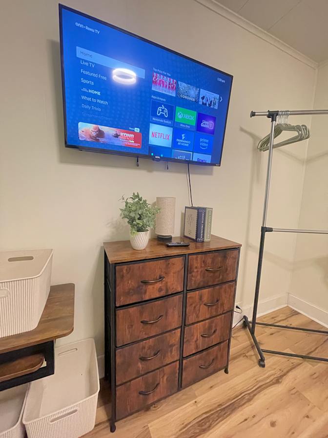 Lotus Consulting and Management LLC's room
