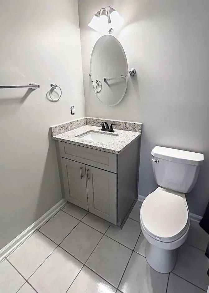 Alcove Rooms's room