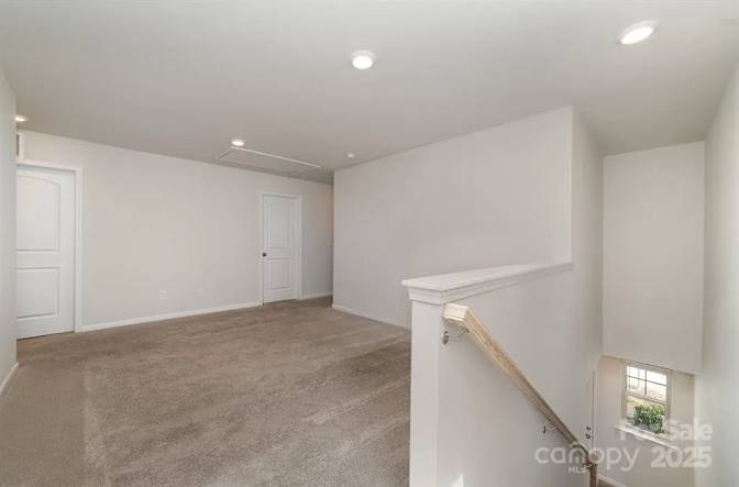 Alcove Rooms's room