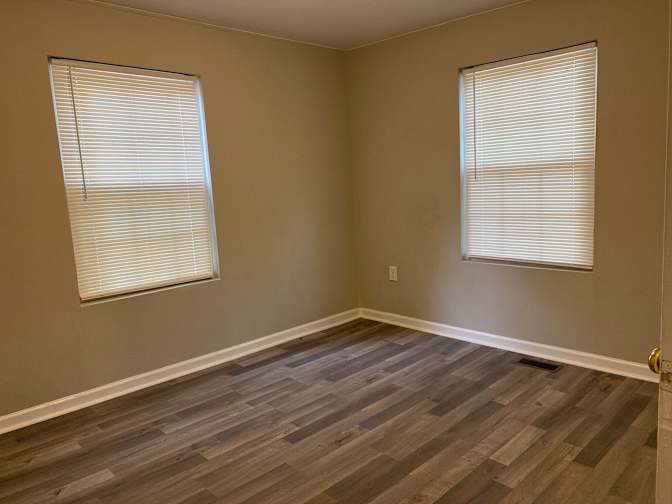 Alcove Rooms's room