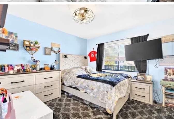 Lisa's room