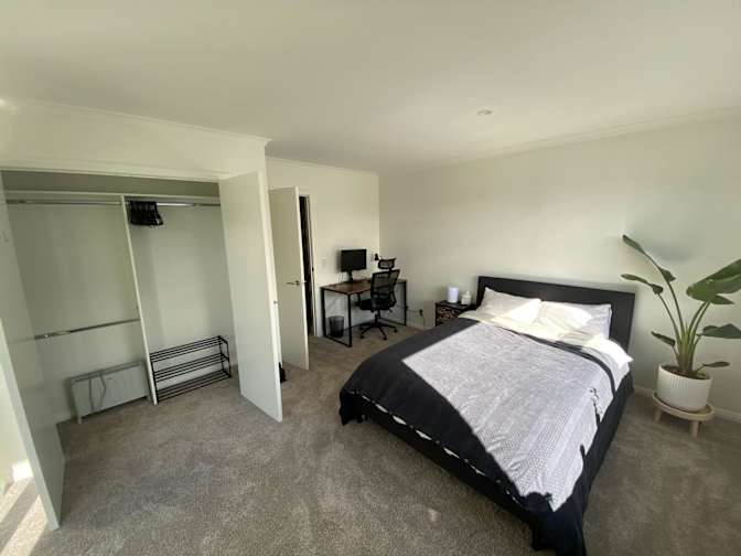 Jennifer's room