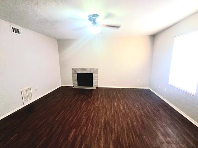 Promise Land Apartments's room