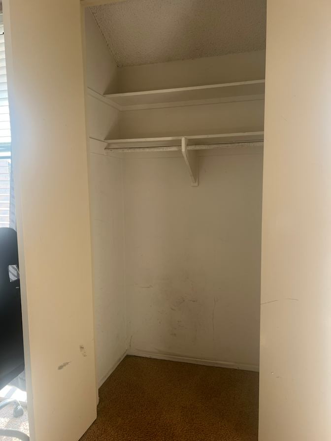 Thomas's room