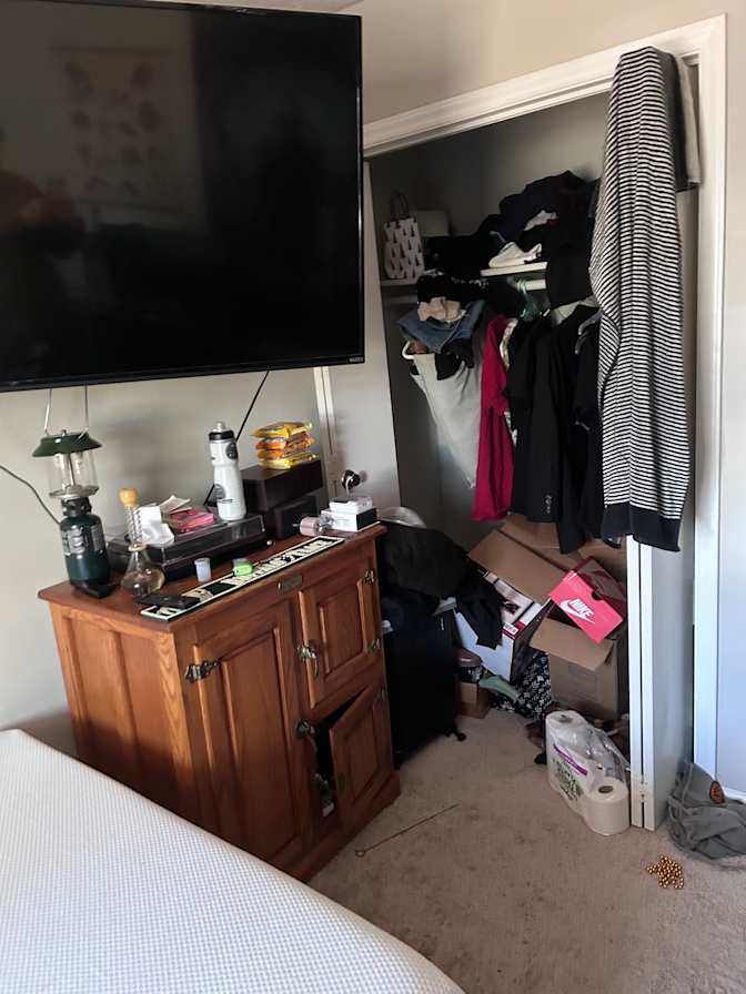 Brad Johnson's room