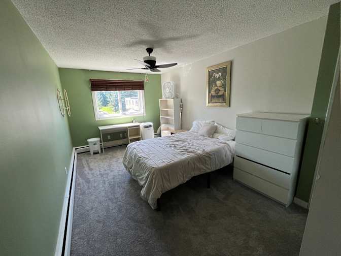 Alexa Gregory's room