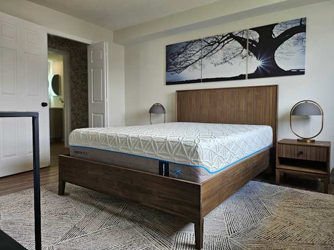 Darren's room