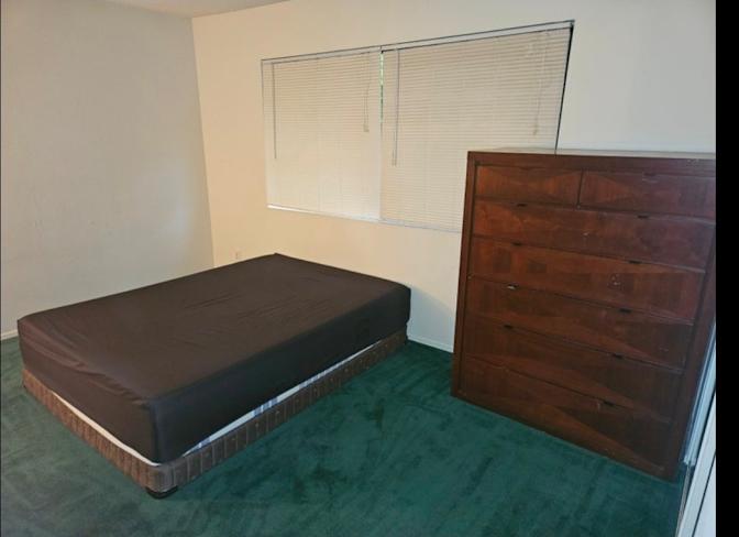 Steve's room