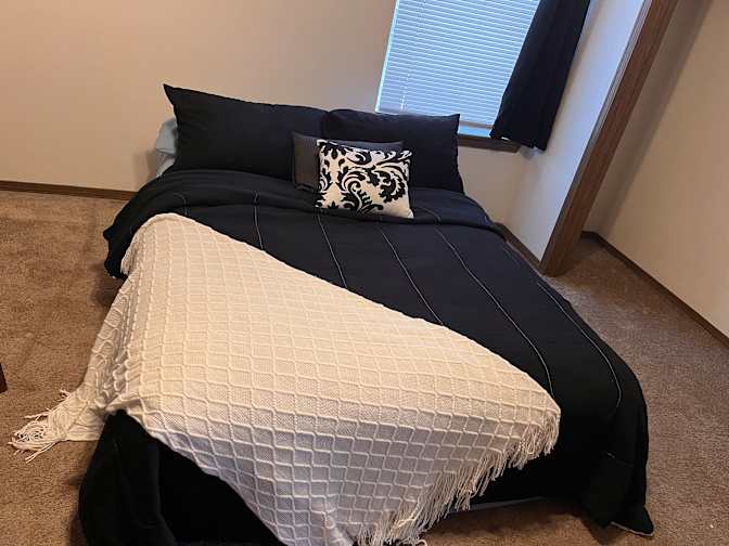 KATHERINE QUINTERO's room