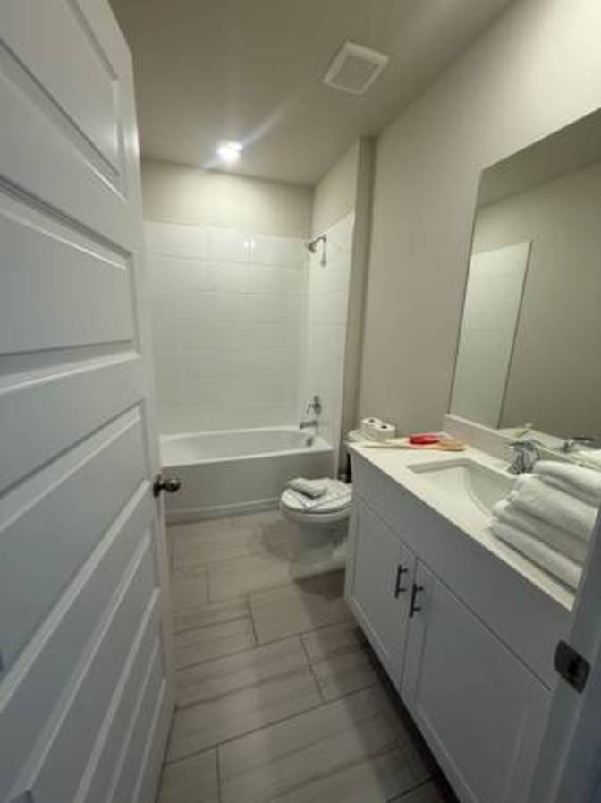 Private BathroomBedroom's room