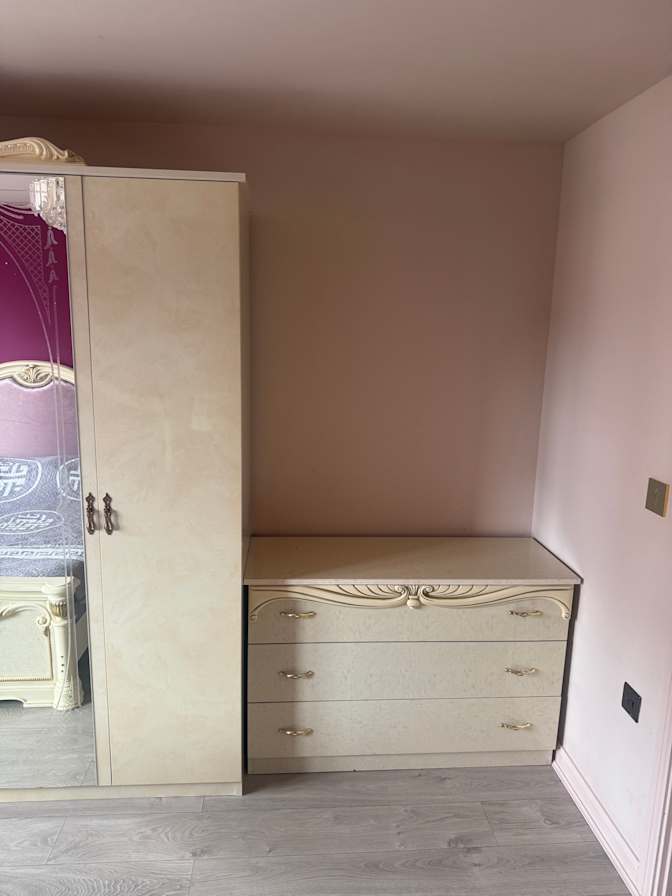 Maciej Nowak's room