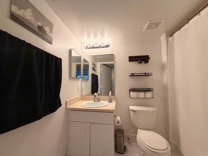 Juan's room
