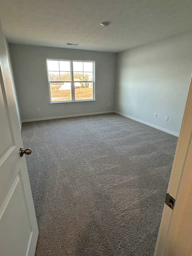 Llwazi hadebe's room