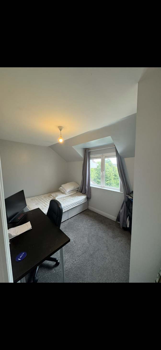 Dan's room