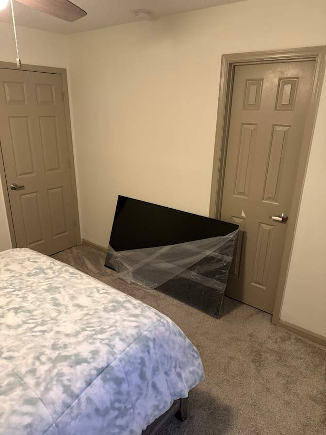 Angelo's room