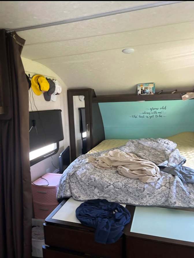 Eduardo Soto Balladares's room