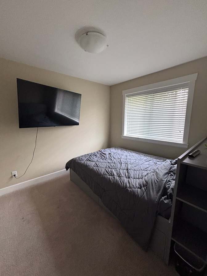 Jen's room