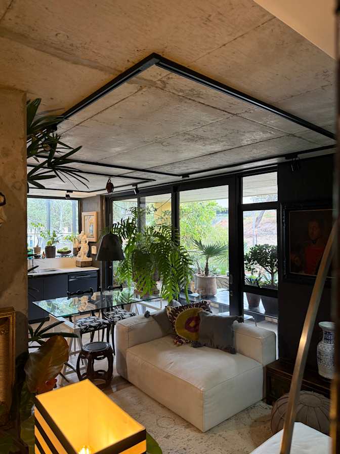 Simon's room