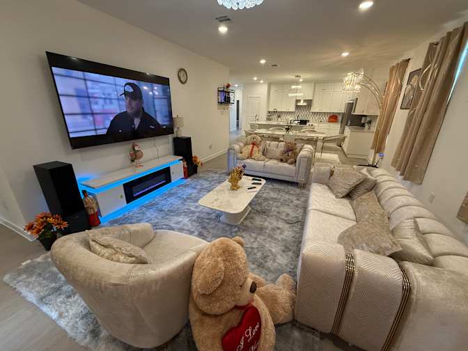 NCHEDO CHUKWUMA's room